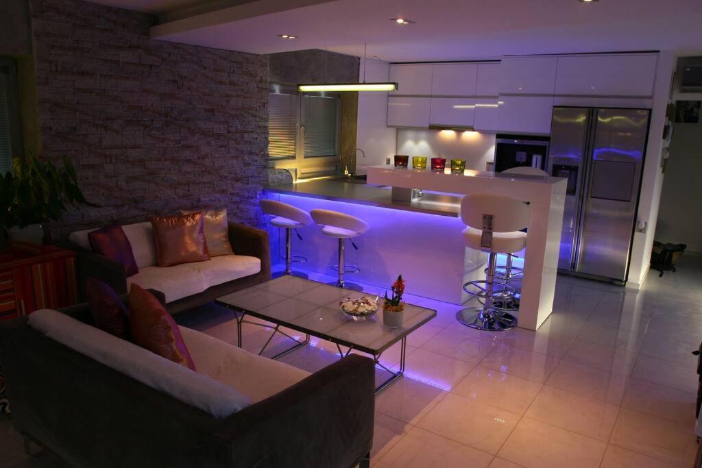 Nice Life - Luxury Apartment In The Old Town. Bratislava Exterior foto