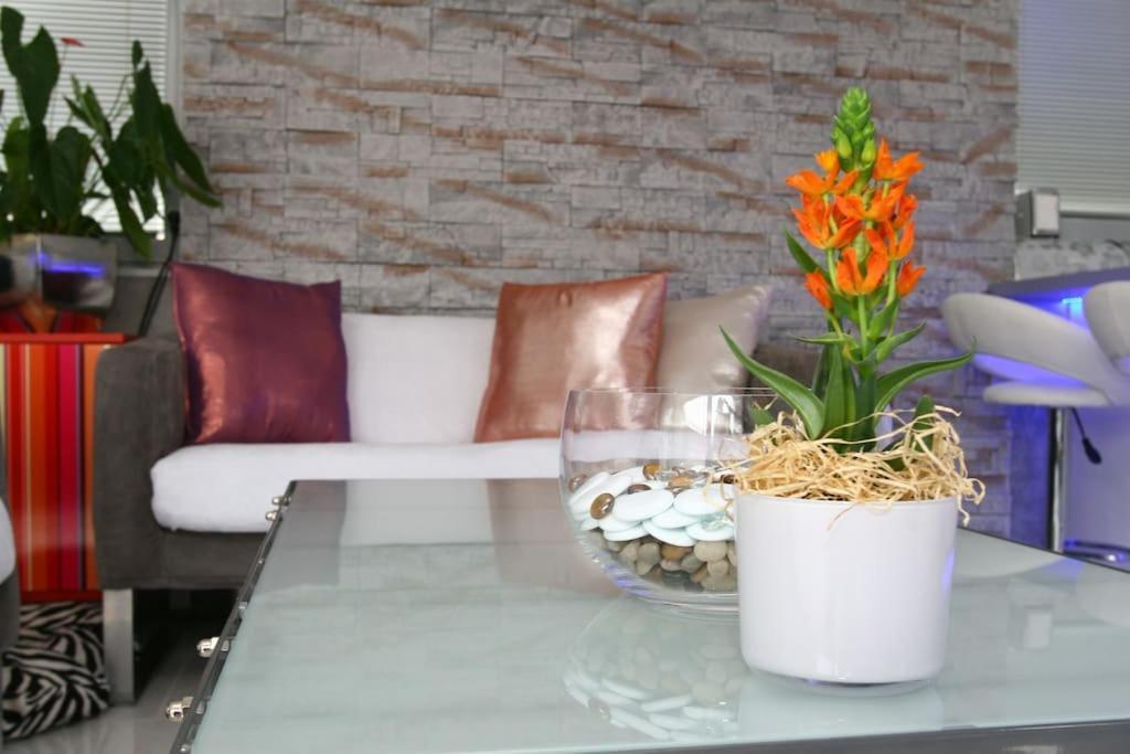 Nice Life - Luxury Apartment In The Old Town. Bratislava Exterior foto